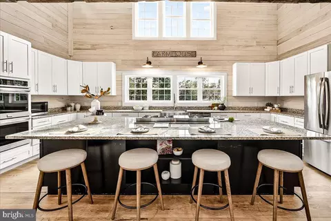 Kitchen - 13974 Brown Rd, Smithsburg, MD 21783 photo 2 of 7