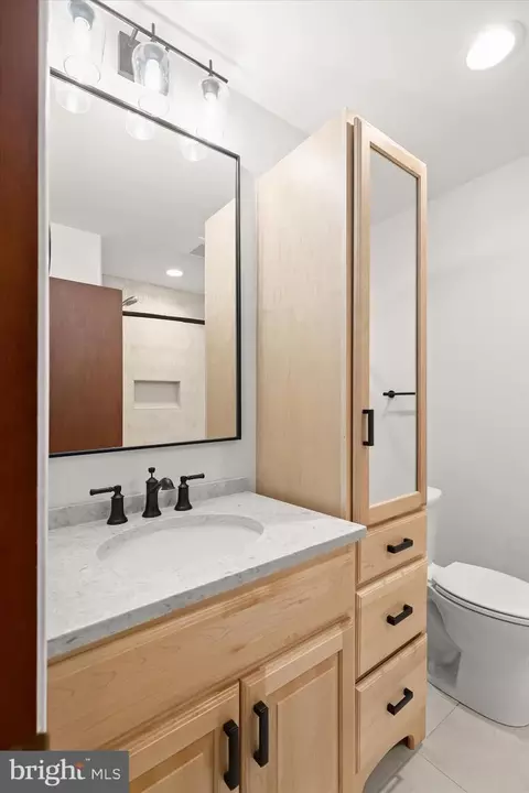 Bath - 8004 Clearfield Rd, Frederick, MD 21702 photo 4 of 5