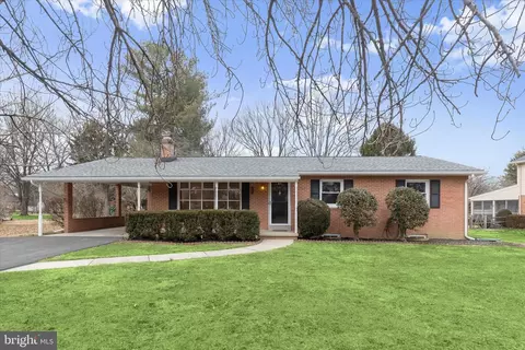Exterior - 8004 Clearfield Rd, Frederick, MD 21702 photo 8 of 10