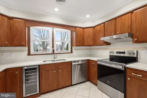 Kitchen - 8004 Clearfield Rd, Frederick, MD 21702 photo 4 of 6