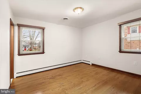 Bedroom - 8004 Clearfield Rd, Frederick, MD 21702 photo 3 of 7