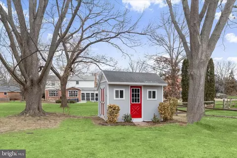 Exterior - 8004 Clearfield Rd, Frederick, MD 21702 photo 5 of 10
