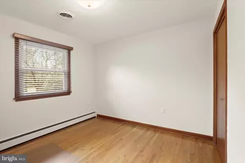 Bedroom - 8004 Clearfield Rd, Frederick, MD 21702 photo 5 of 7