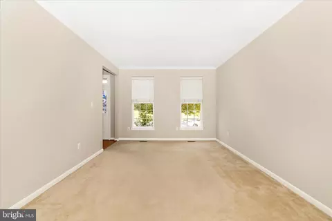 Living - 102 Sunlight Dr, Frederick, MD 21702 photo 5 of 7