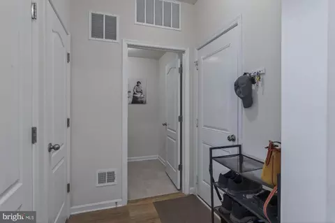 Entry Way - 1416 Berlin Dr, Brunswick, MD 21716 photo 7 of 16