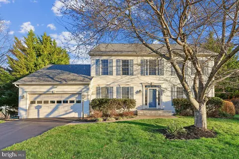 11208 Yardley Pl, Ijamsville, MD 21754