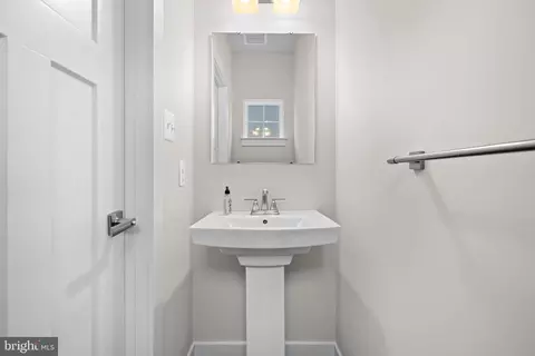 Entry Way - 5246 Red Maple Dr, Frederick, MD 21703 photo 6 of 13