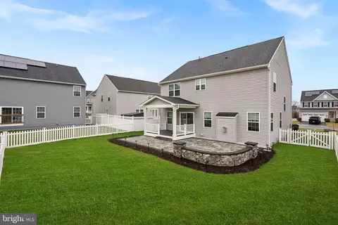 Exterior - 5246 Red Maple Dr, Frederick, MD 21703 photo 1 of 4