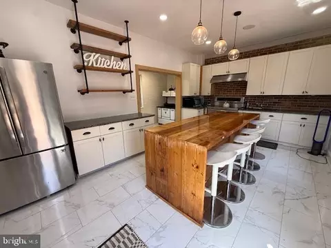 Kitchen - 8104 Overlook Ct, Frederick, MD 21702 photo 2 of 2
