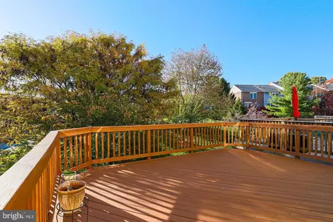 Exterior - 2433 Wynfield Ct, Frederick, MD 21702 photo 2 of 4