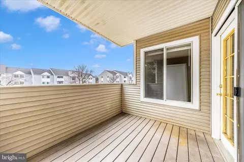 Exterior - 2137 Wainwright Ct #1B, Frederick, MD 21702 photo 3 of 10