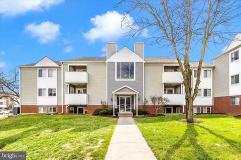 2137 Wainwright Ct #1B, Frederick, MD 21702