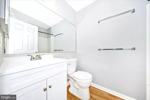 Bath - 2137 Wainwright Ct #1B, Frederick, MD 21702 photo 1 of 2