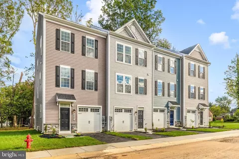 308 Baughmans Ln # B, Frederick, MD 21702