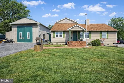 15731 Smith Rd, Thurmont, MD 21788