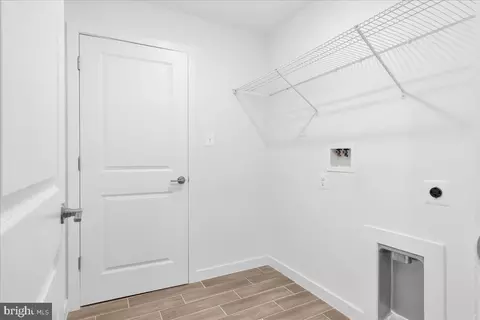 Entry Way - 716 A Iron Forge Rd, Frederick, MD 21702 photo 4 of 4