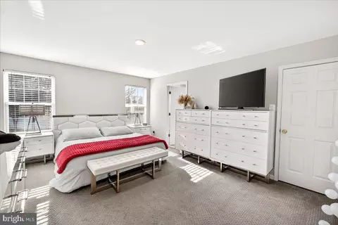 Bedroom - 6303 Edgeware Ct, Frederick, MD 21703 photo 1 of 2