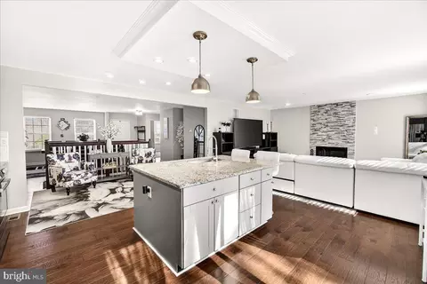 Kitchen - 6303 Edgeware Ct, Frederick, MD 21703 photo 3 of 5