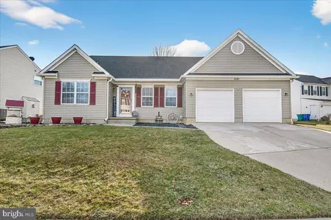 Exterior - 6303 Edgeware Ct, Frederick, MD 21703 photo 1 of 20