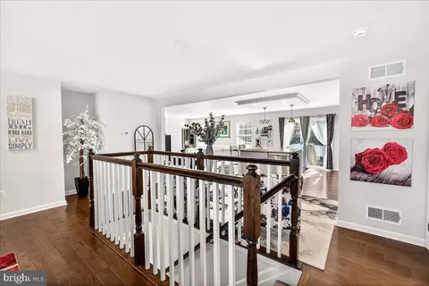 Entry Way - 6303 Edgeware Ct, Frederick, MD 21703 photo 1 of 8