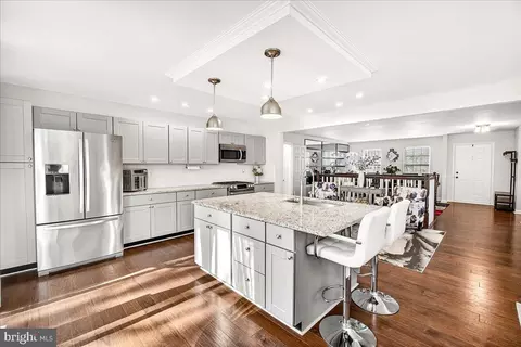 Kitchen - 6303 Edgeware Ct, Frederick, MD 21703 photo 2 of 5