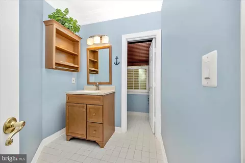 Bath - 8908 Danville Ter, Frederick, MD 21701 photo 1 of 7