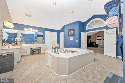 Bath - 8908 Danville Ter, Frederick, MD 21701 photo 3 of 7