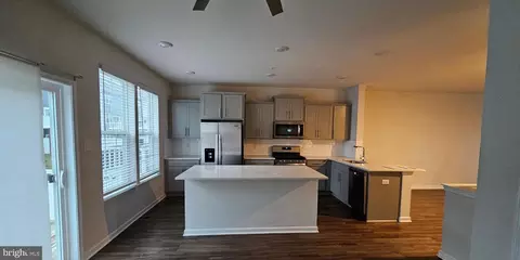 Entry Way - 5147 Constitution St, Frederick, MD 21703 photo 3 of 7