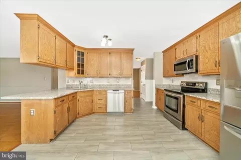 Kitchen - 10224 Allview Dr, Frederick, MD 21701 photo 3 of 4