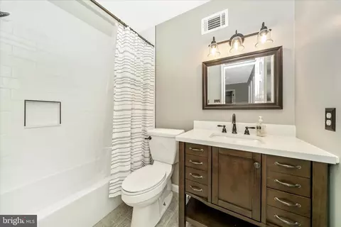 Bath - 10224 Allview Dr, Frederick, MD 21701 photo 3 of 3