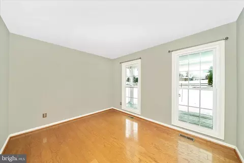 Living - 10224 Allview Dr, Frederick, MD 21701 photo 1 of 7