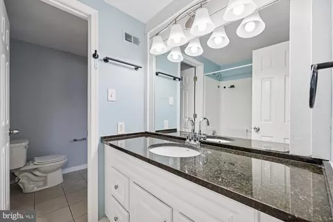 Bath - 18 Pendleton Ct #10C, Frederick, MD 21701 photo 2 of 3