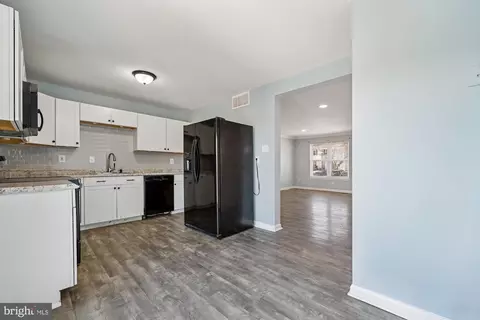 Entry Way - 18 Pendleton Ct #10C, Frederick, MD 21701 photo 5 of 14