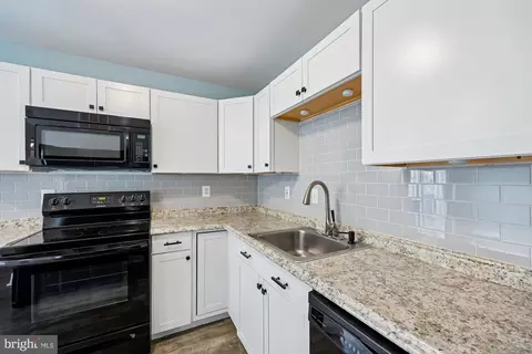 Kitchen - 18 Pendleton Ct #10C, Frederick, MD 21701 photo 3 of 4