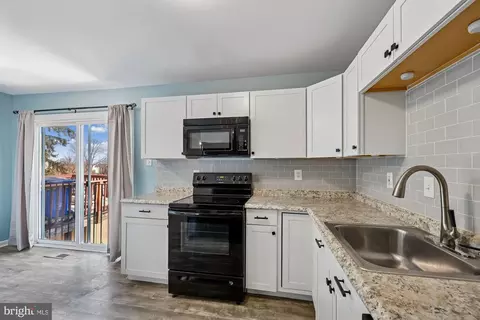 Kitchen - 18 Pendleton Ct #10C, Frederick, MD 21701 photo 4 of 4