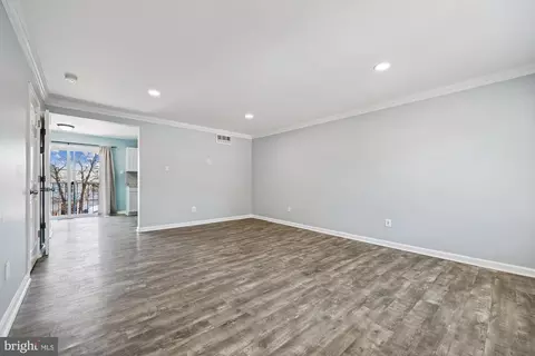 Living - 18 Pendleton Ct #10C, Frederick, MD 21701 photo 4 of 4