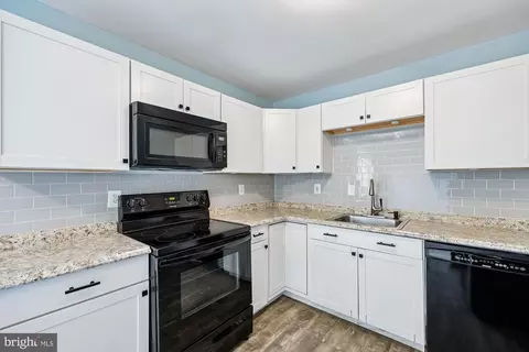 Kitchen - 18 Pendleton Ct #10C, Frederick, MD 21701 photo 2 of 4