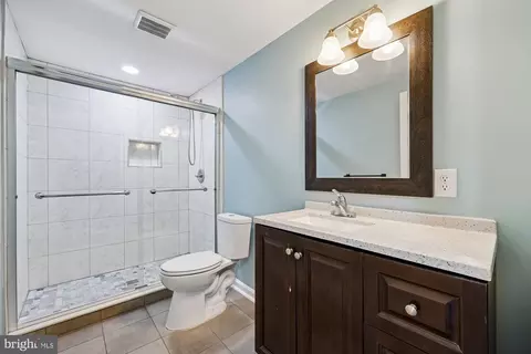 Bath - 18 Pendleton Ct #10C, Frederick, MD 21701 photo 3 of 3