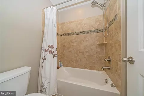 Bath - 728 Holden Rd, Frederick, MD 21701 photo 5 of 6
