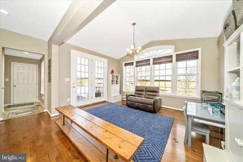 Entry Way - 728 Holden Rd, Frederick, MD 21701 photo 3 of 8