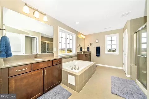 Bath - 728 Holden Rd, Frederick, MD 21701 photo 1 of 6