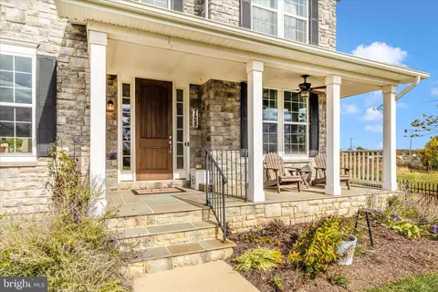 Exterior - 728 Holden Rd, Frederick, MD 21701 photo 3 of 16