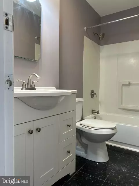 Bath - 1236 C Danielle Dr #1236C, Frederick, MD 21703 photo 2 of 2