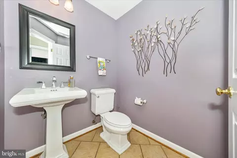 Bath - 6135 Cornwall Pl, Frederick, MD 21701 photo 1 of 5