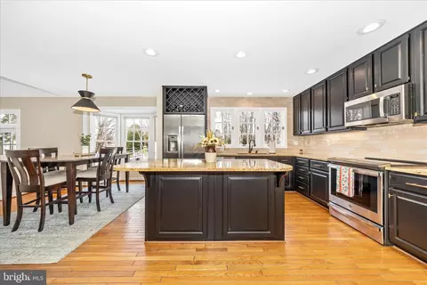 Kitchen - 6135 Cornwall Pl, Frederick, MD 21701 photo 2 of 4