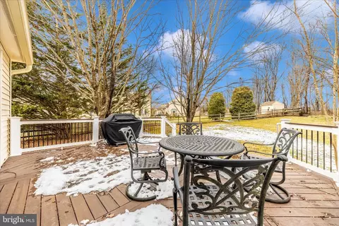 Exterior - 6135 Cornwall Pl, Frederick, MD 21701 photo 12 of 22