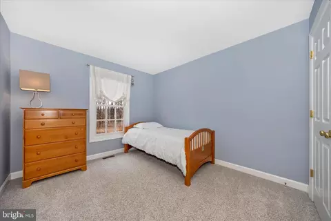 Bedroom - 6135 Cornwall Pl, Frederick, MD 21701 photo 5 of 5