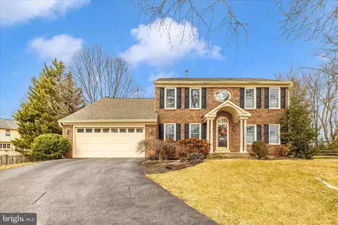 Exterior - 6135 Cornwall Pl, Frederick, MD 21701 photo 2 of 22