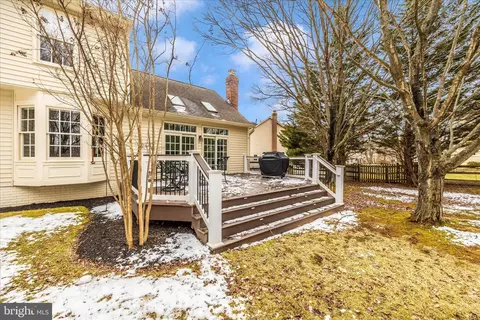 Exterior - 6135 Cornwall Pl, Frederick, MD 21701 photo 11 of 22