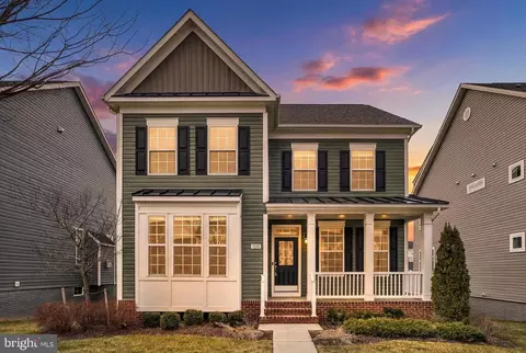 1320 Monocacy Crossing Pkwy, Brunswick, MD 21716